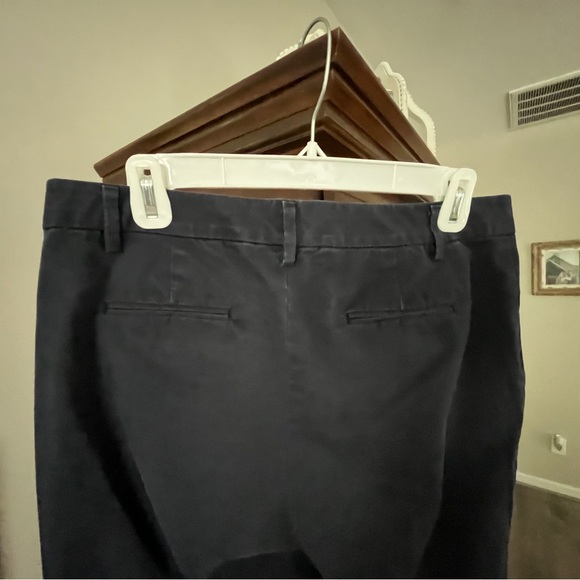 Gap Perfect Khaki Pants - Picture 3 of 8